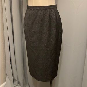 Women’s Italian Gray shimmery pencil skirt  Size 8